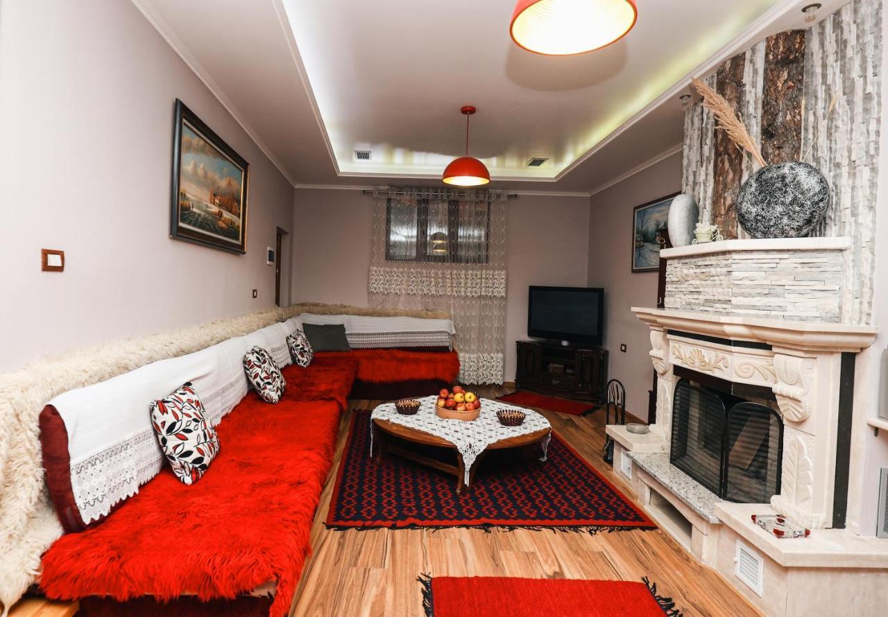 Vila Mariss Корча Екстер'єр фото